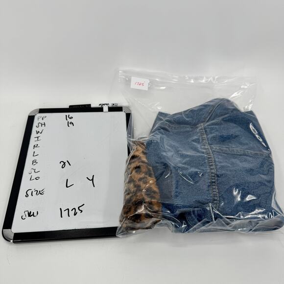 Levi's Denim Jacket Girls Large Blue Denim Trucker Faux Fur Leopard Trim Collar - Picture 6 of 6